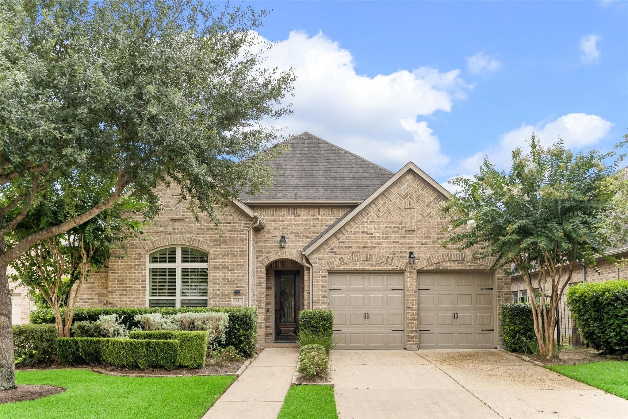 11 Willow Tree Ct