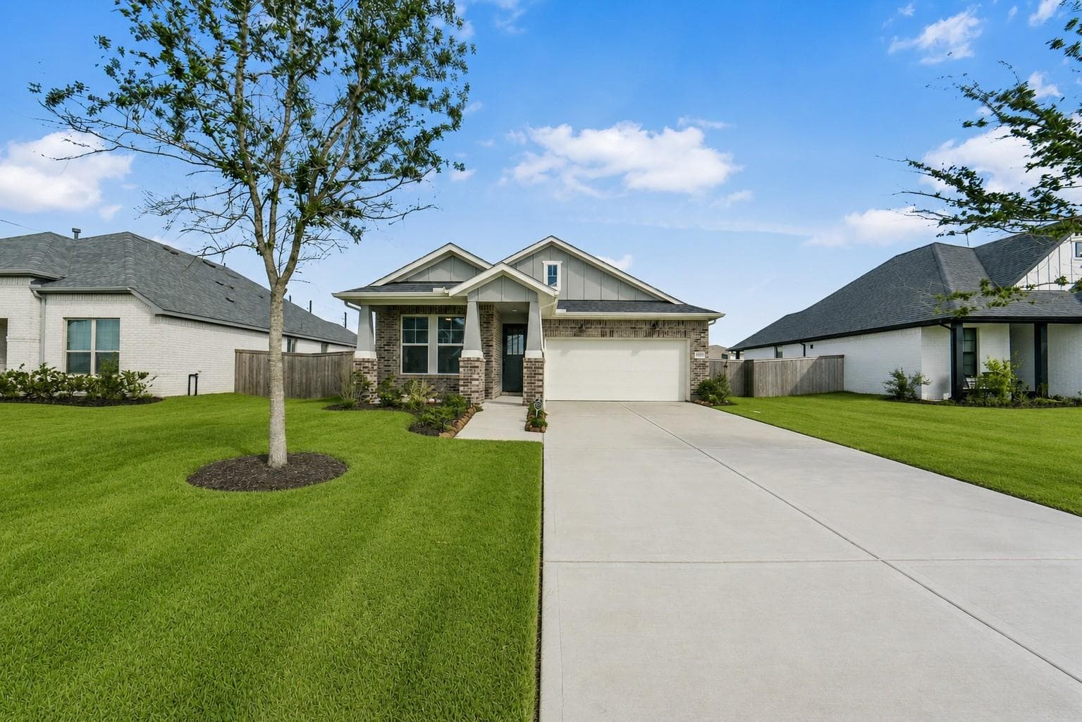 5202 Hazel Vista Ln