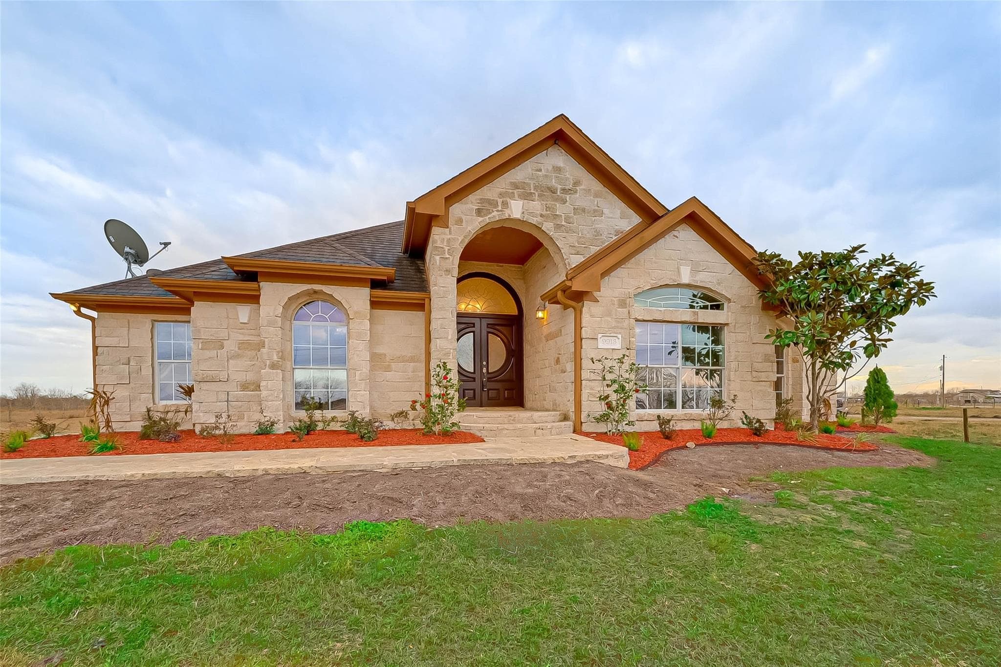 9913 County Road 171