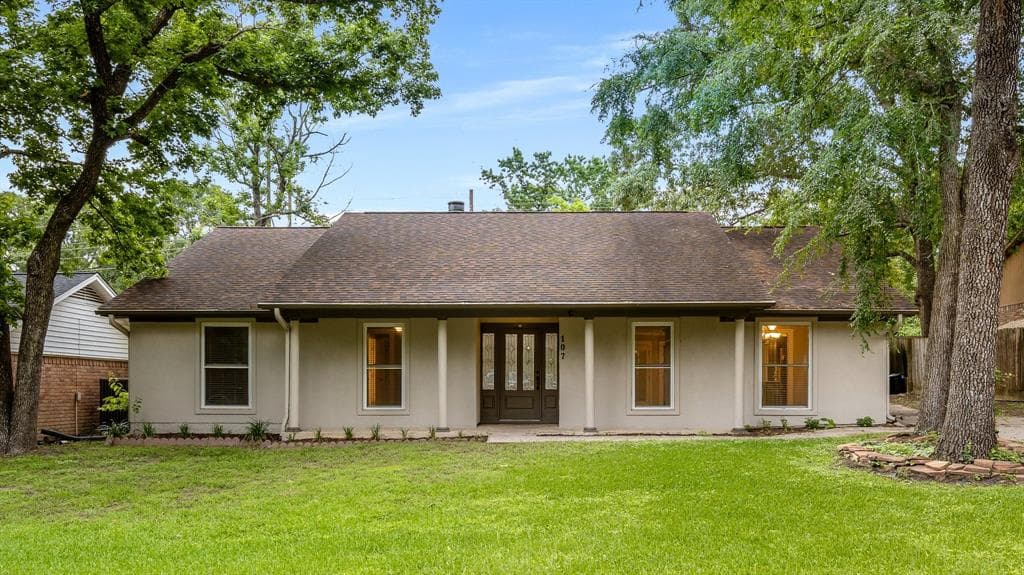107 Woodmont Dr