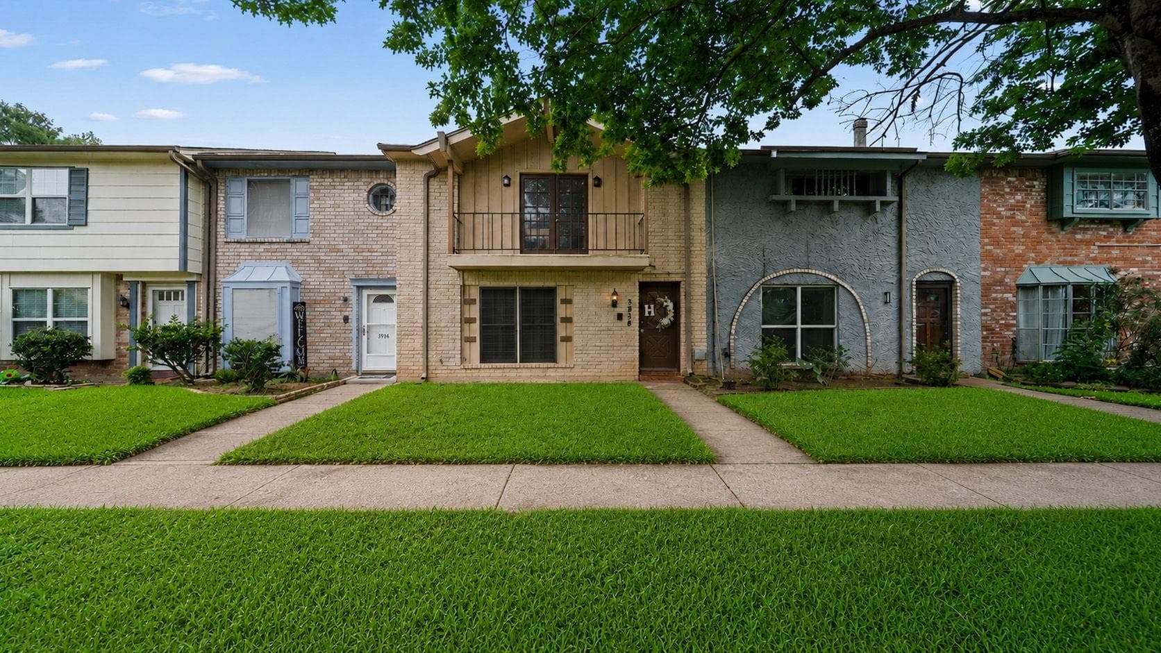 3936 Laura Leigh Dr