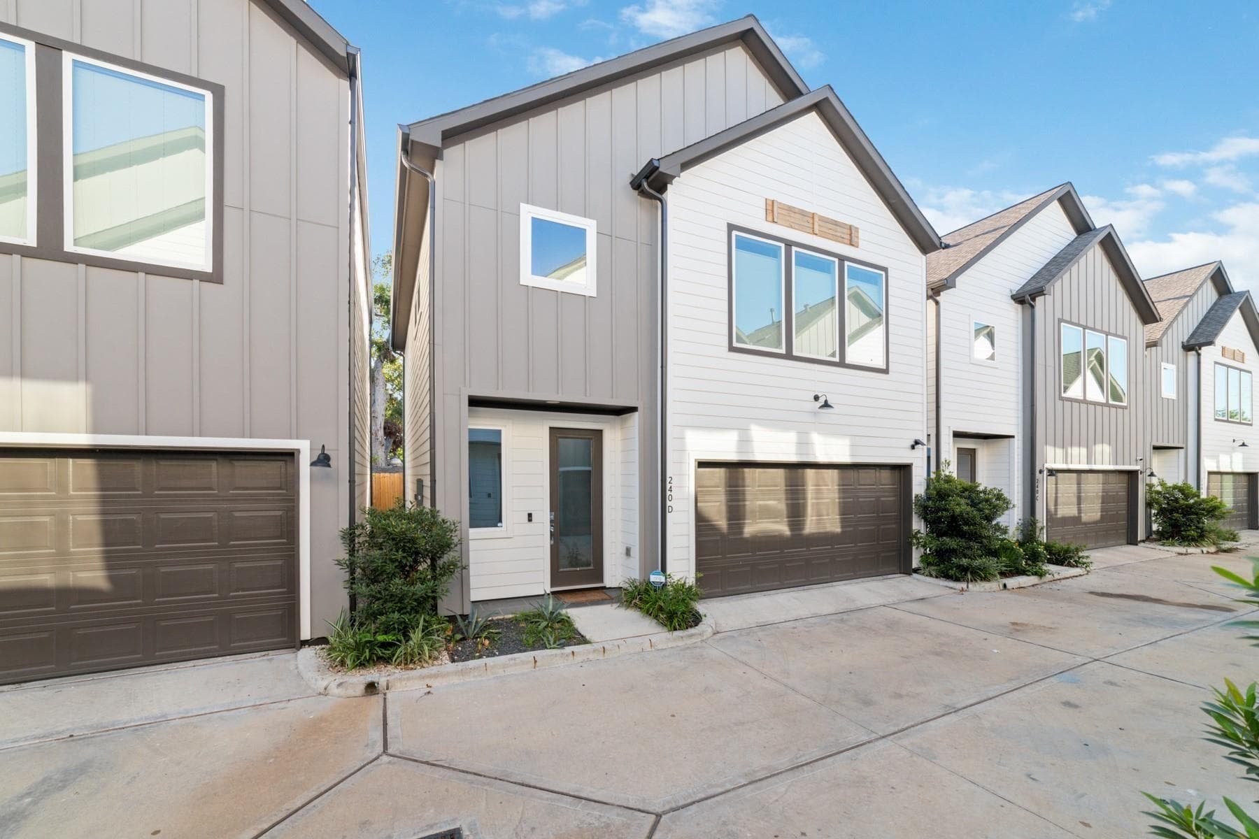 240 Julia St Unit D