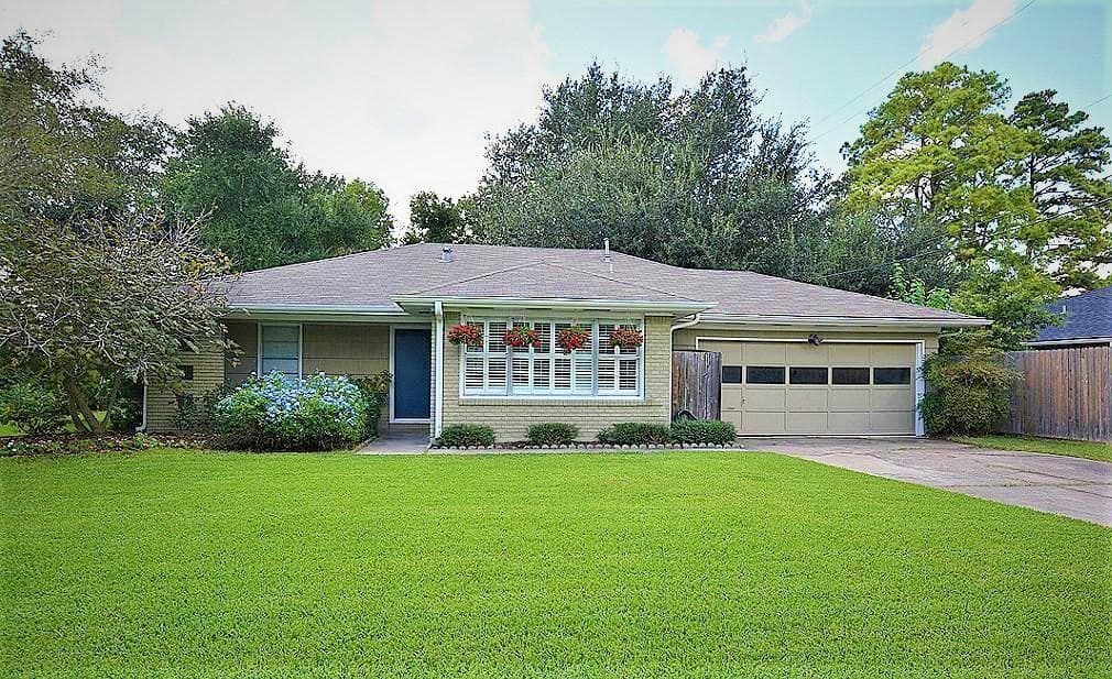 8206 Fairhope Pl