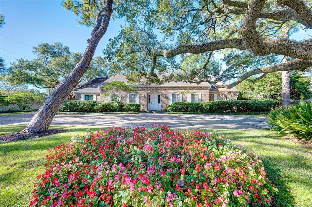 934 Briar Ridge Dr