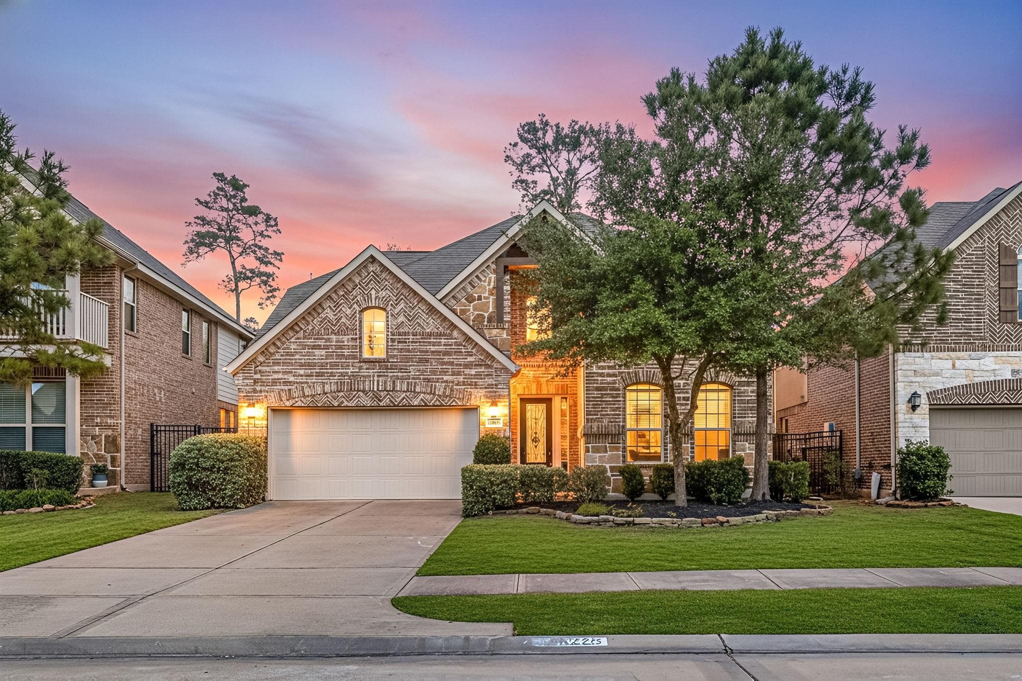 4225 Grand Oaks Wind