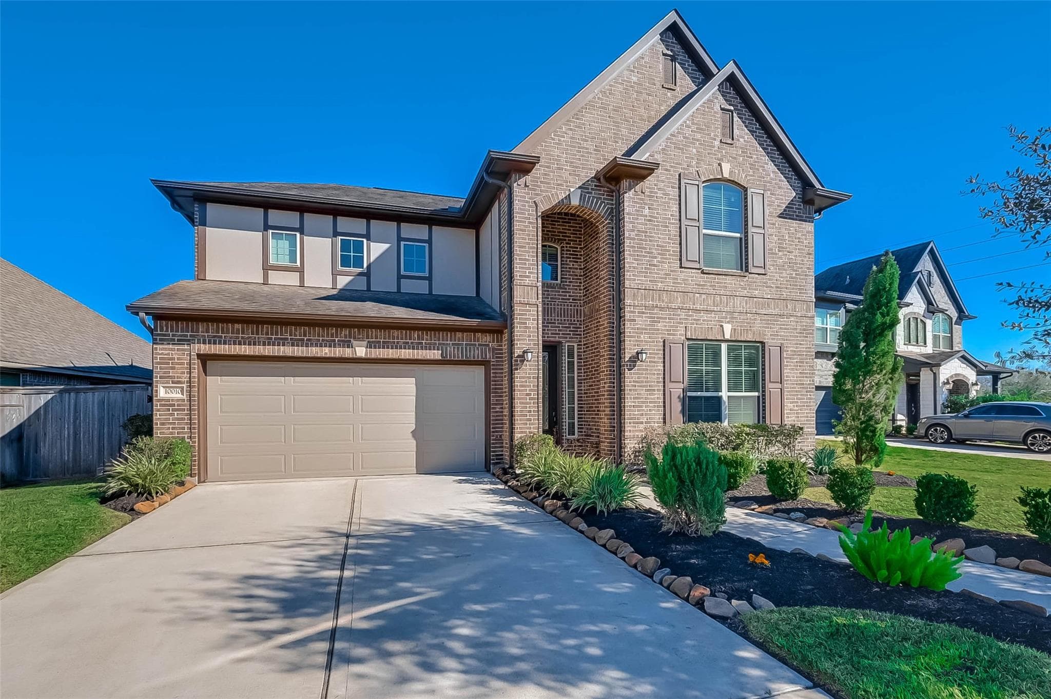 10010 Starhill Ct