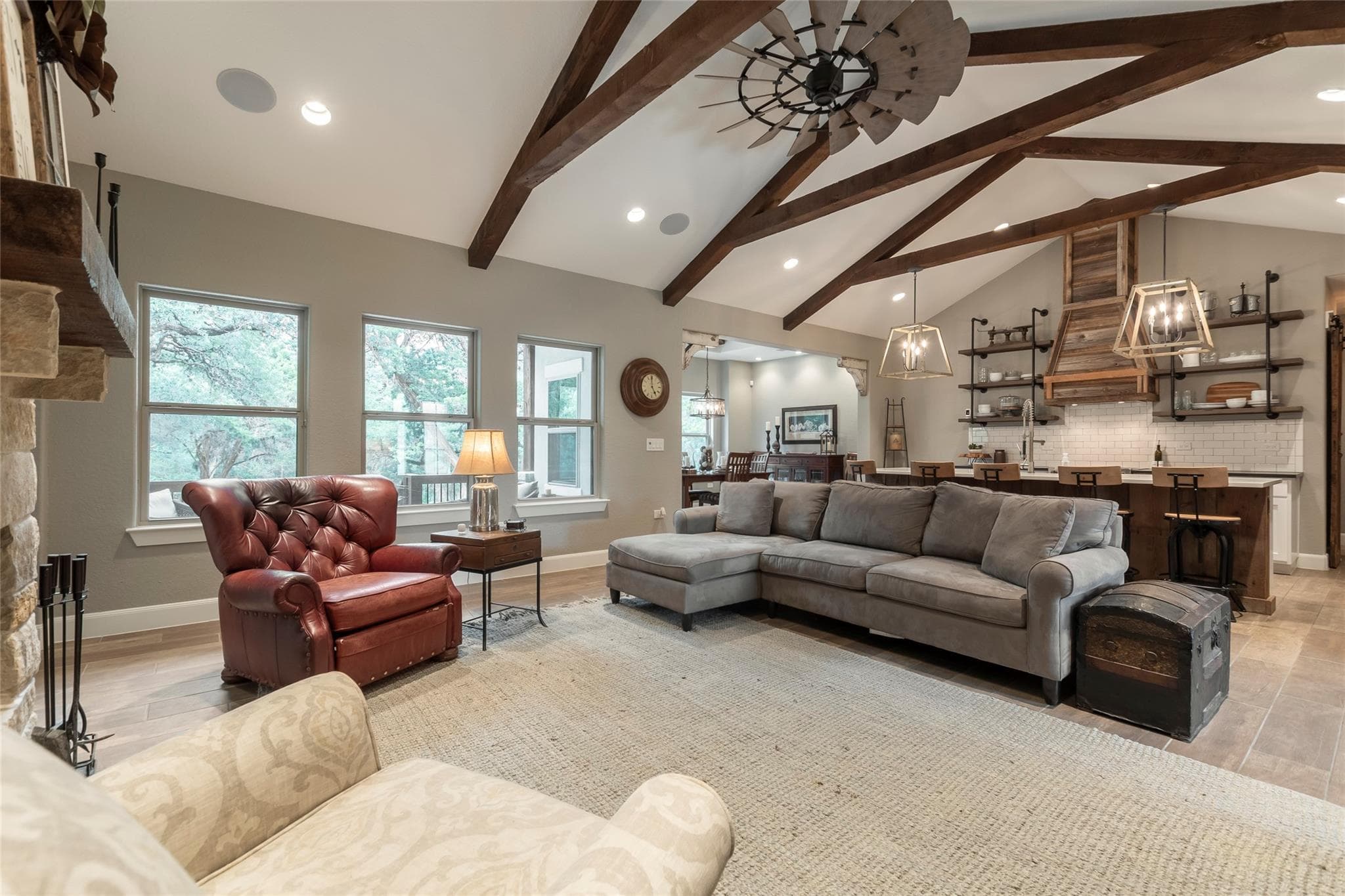 1105 Long Hollow Dr