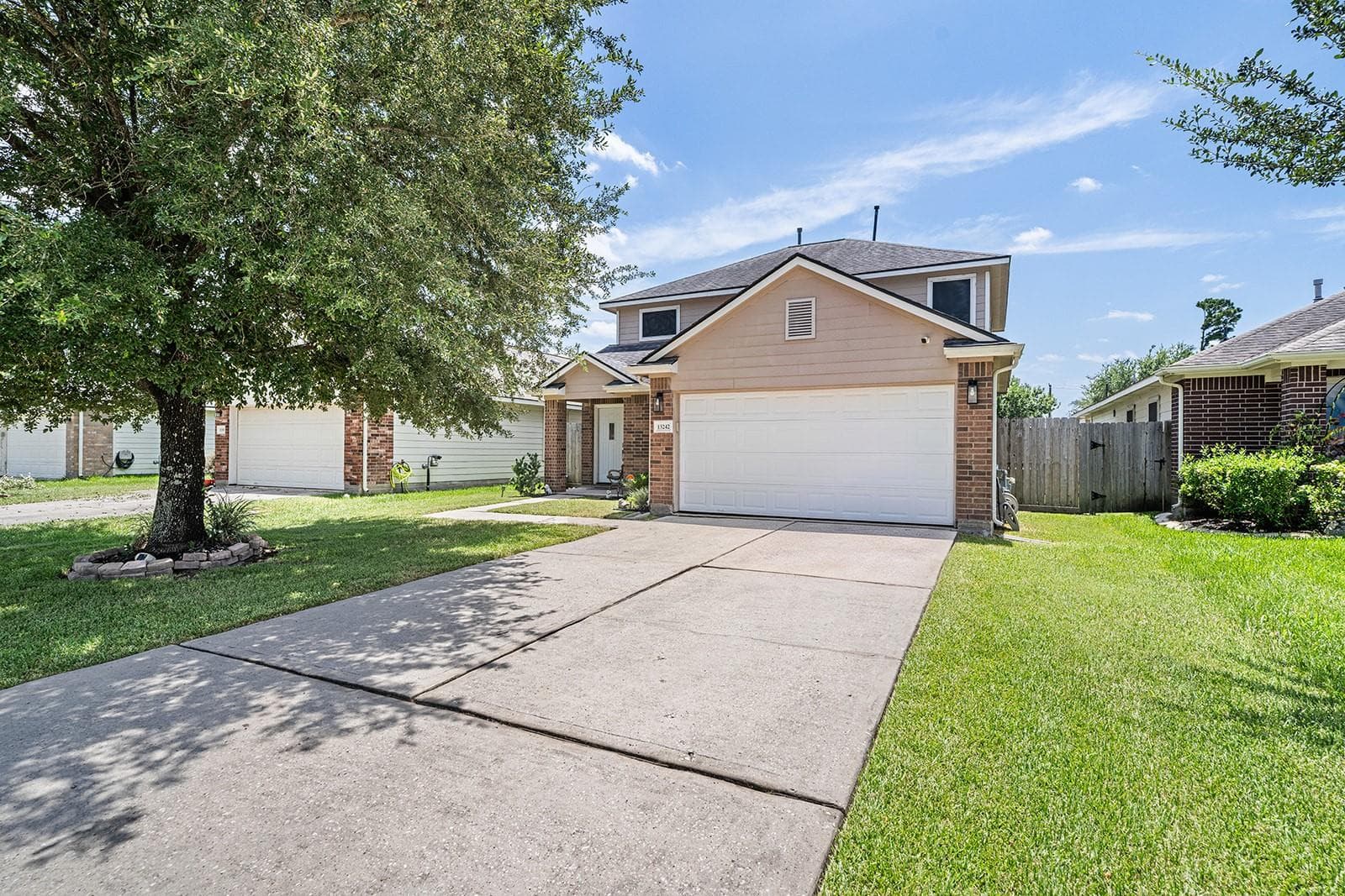 13242 Gerngross Ln