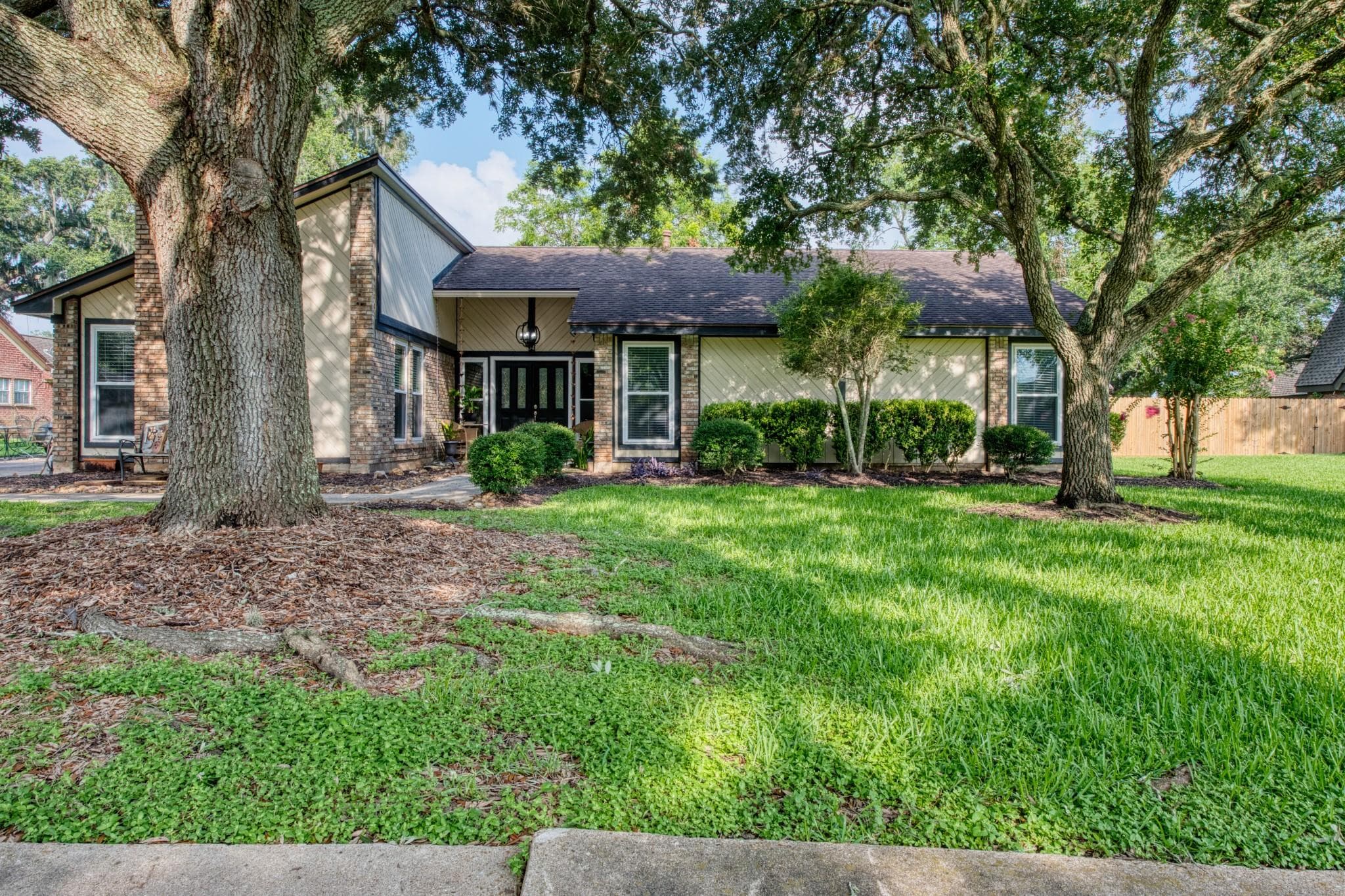 54 Royal Oak Cir