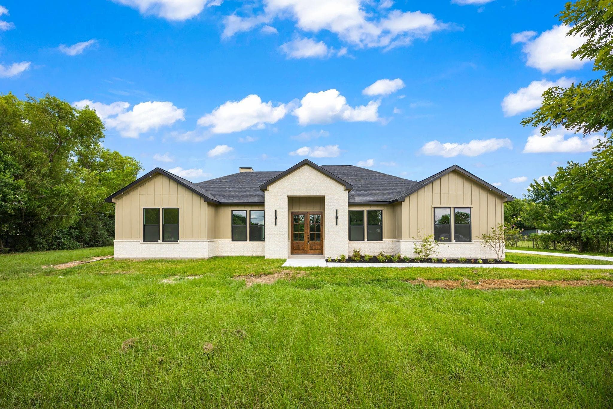 Main property image