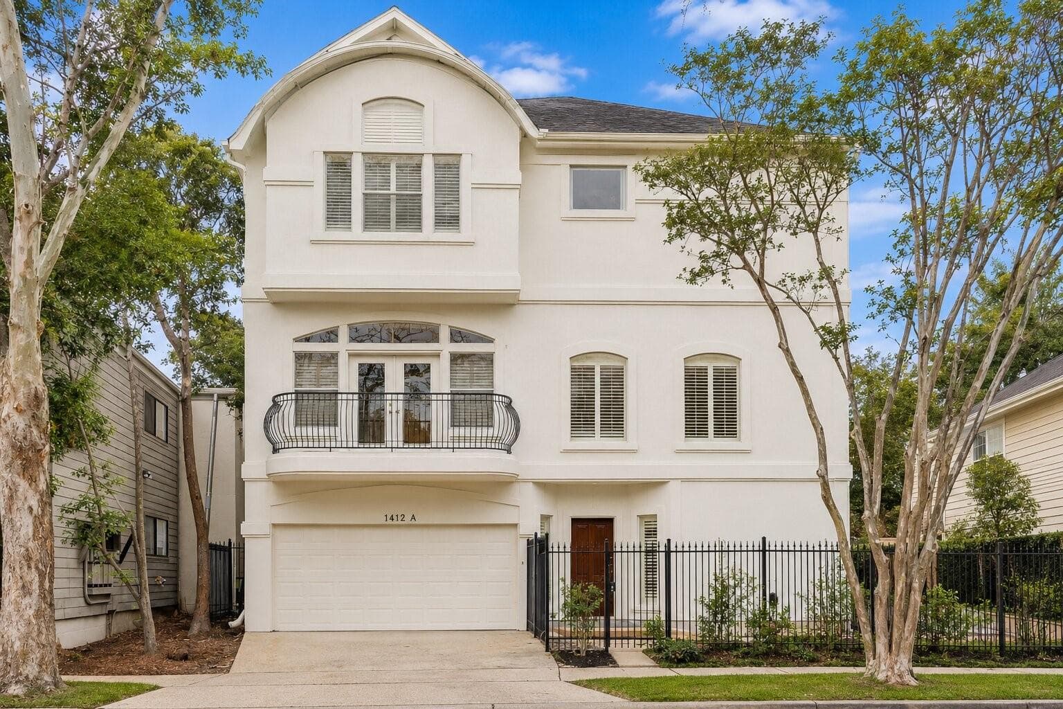 1412 Castle Ct Apt A