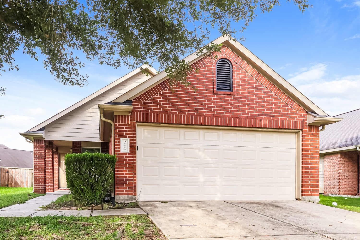 21519 Ornella Cir