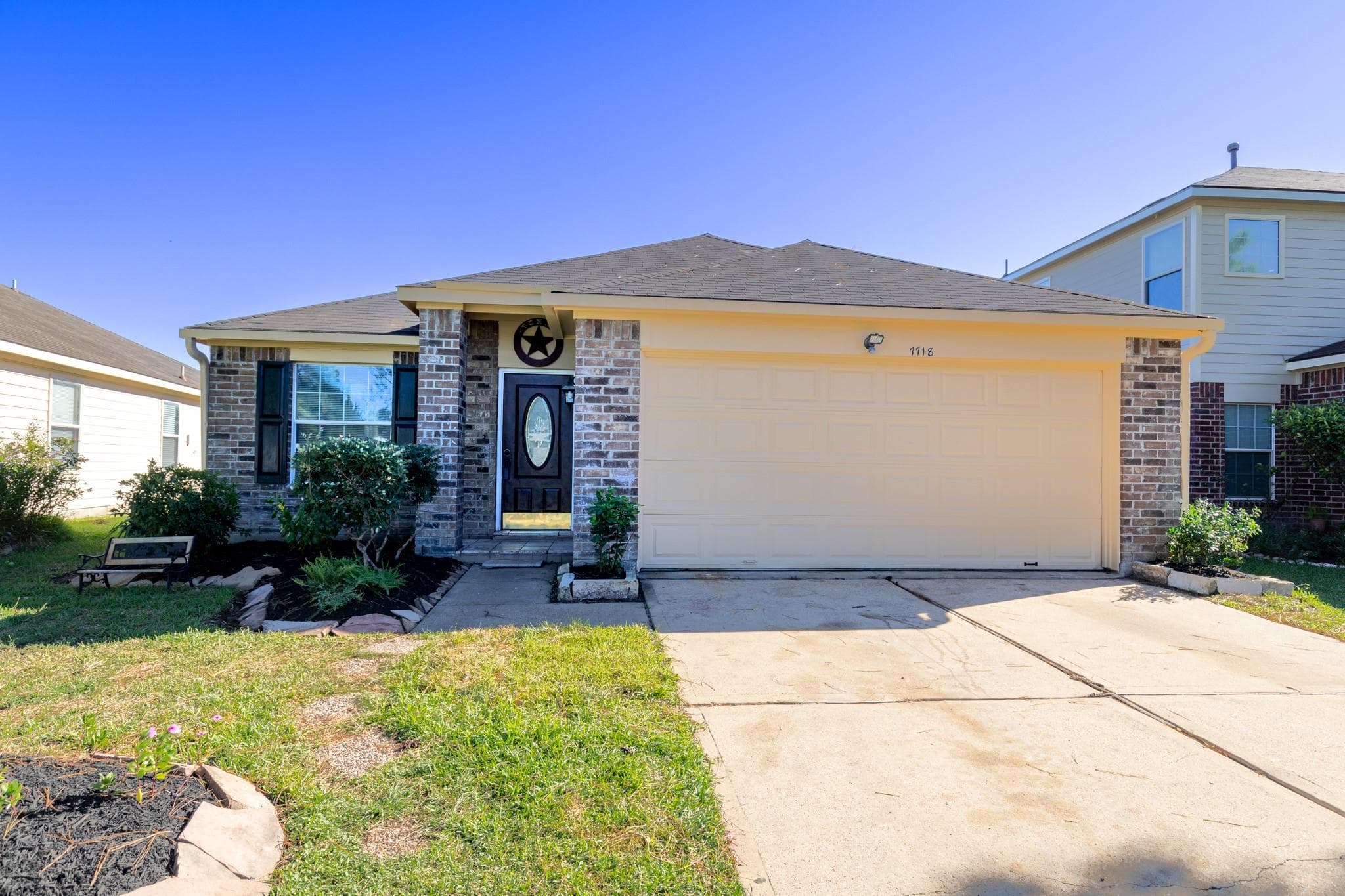 7718 Yucca Field Dr