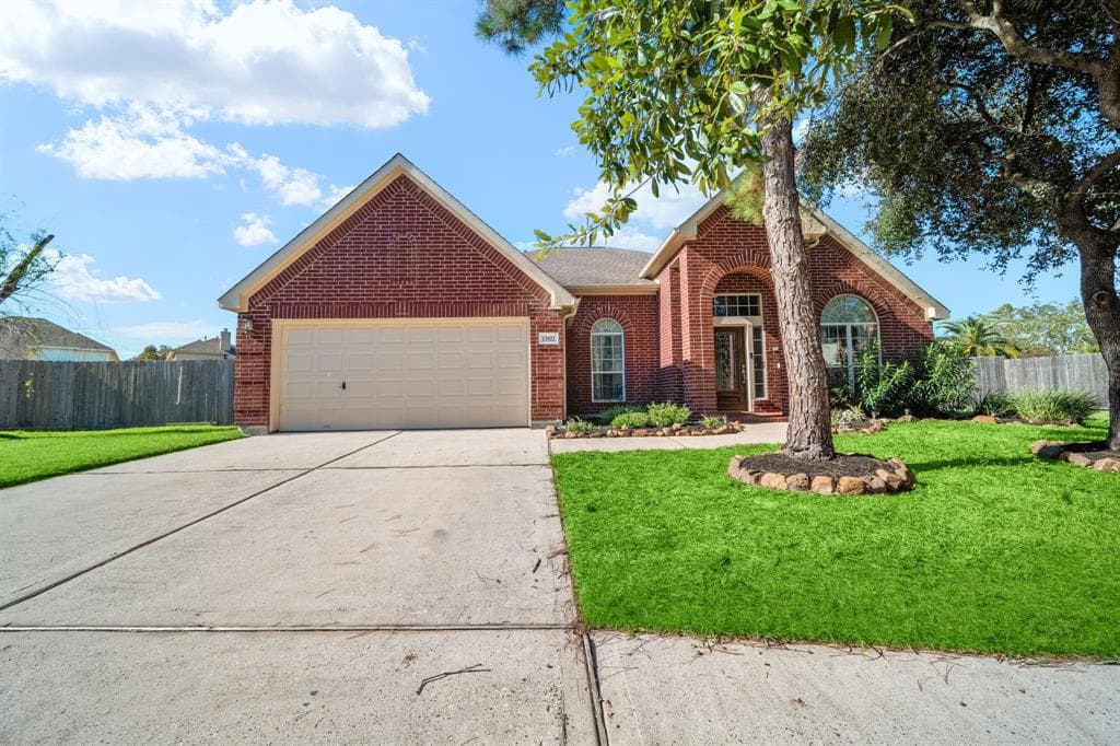 12022 Snowcrest Ct
