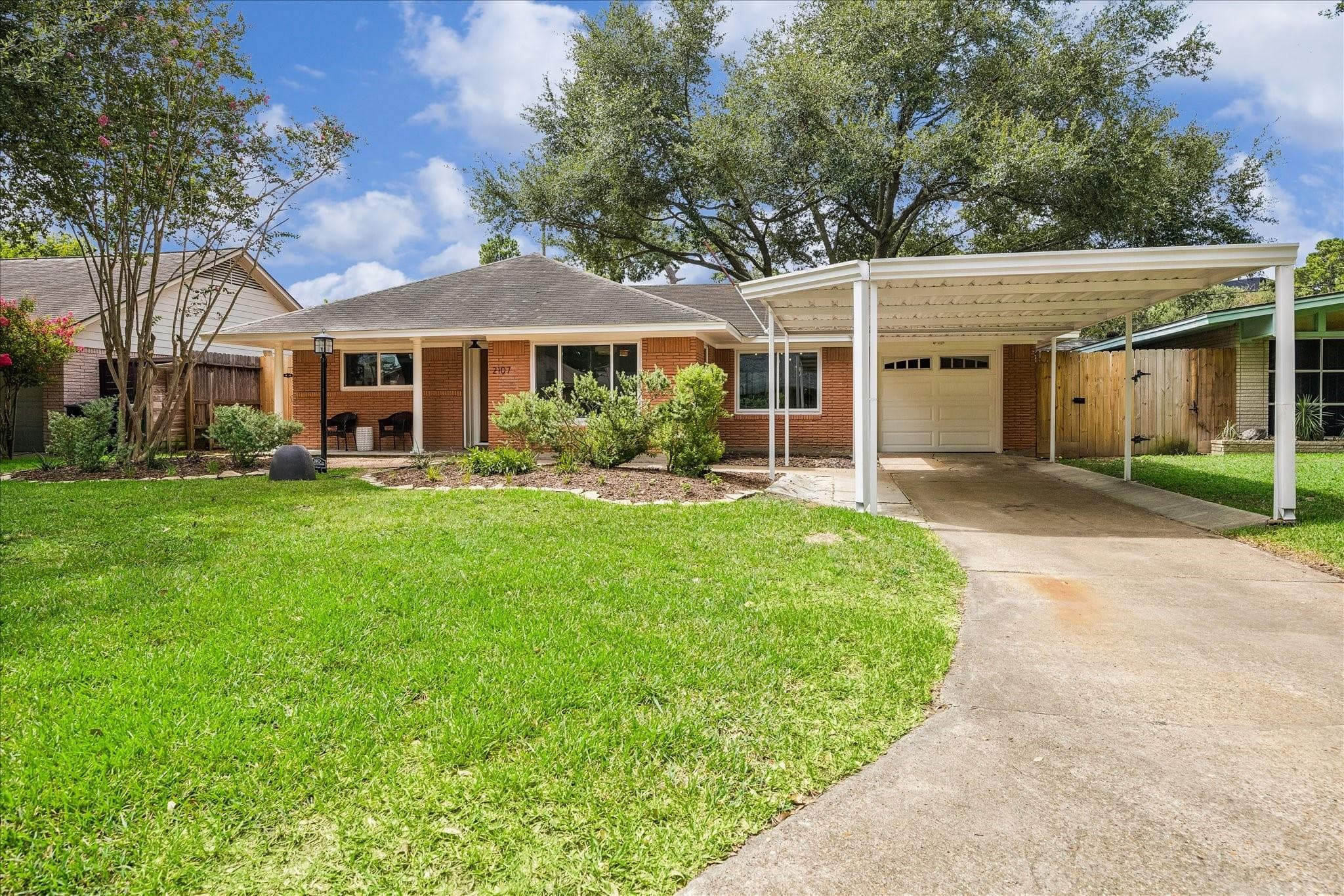2107 Wilde Rock Way