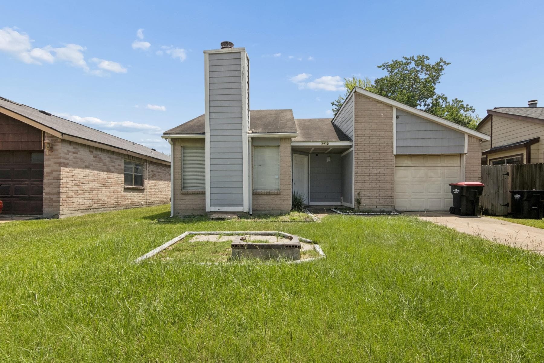 7610 Log Cradle Dr