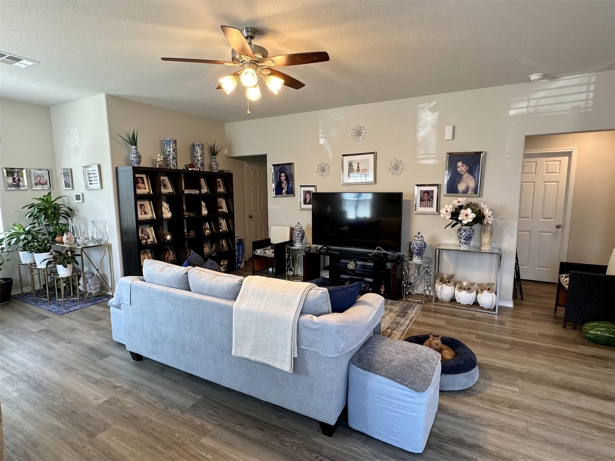 Gallery image 2