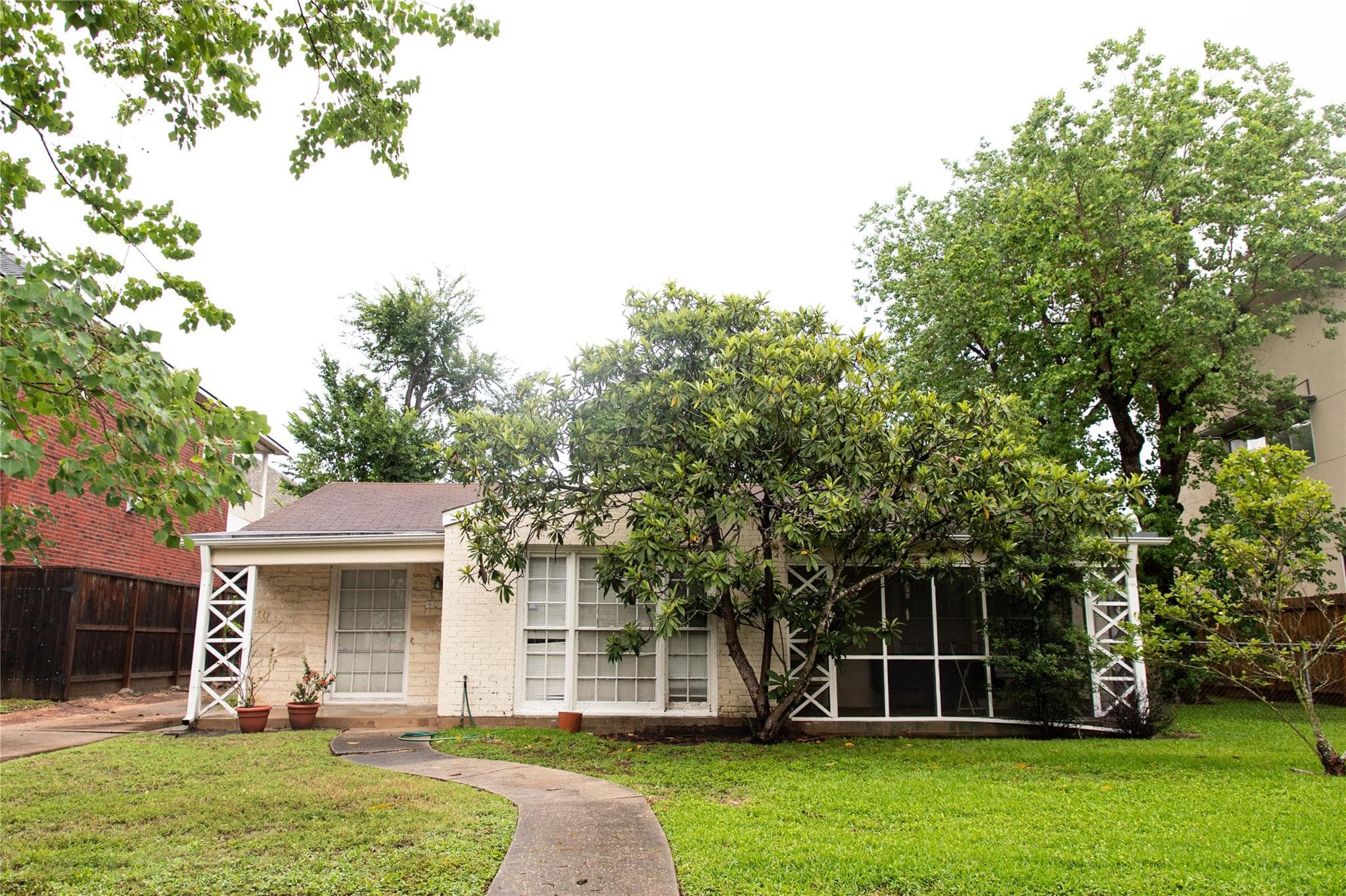 4038 Blue Bonnet Blvd