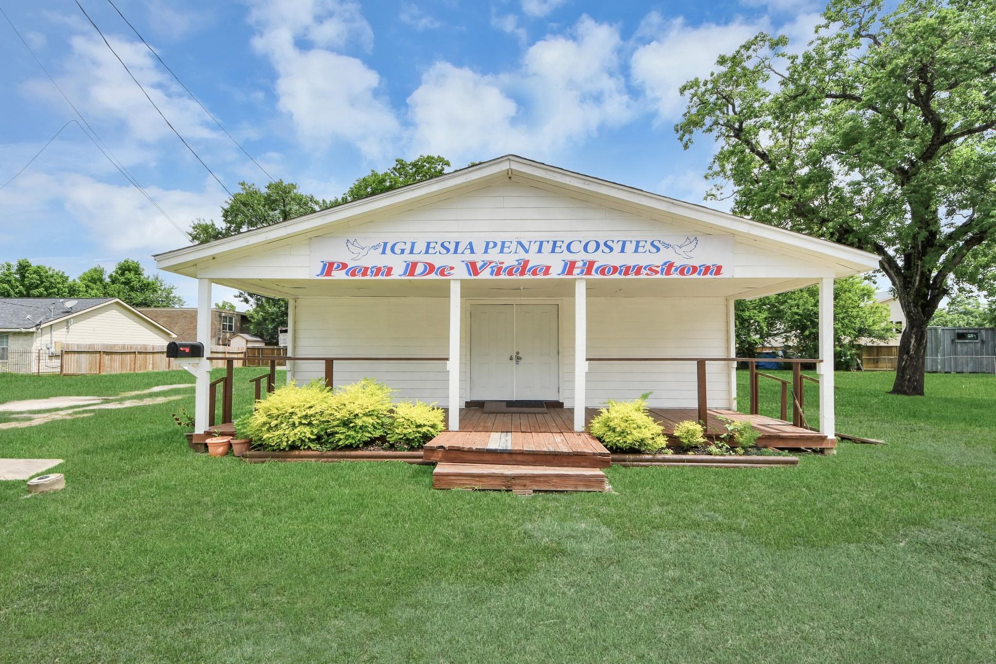 810 Lucky St