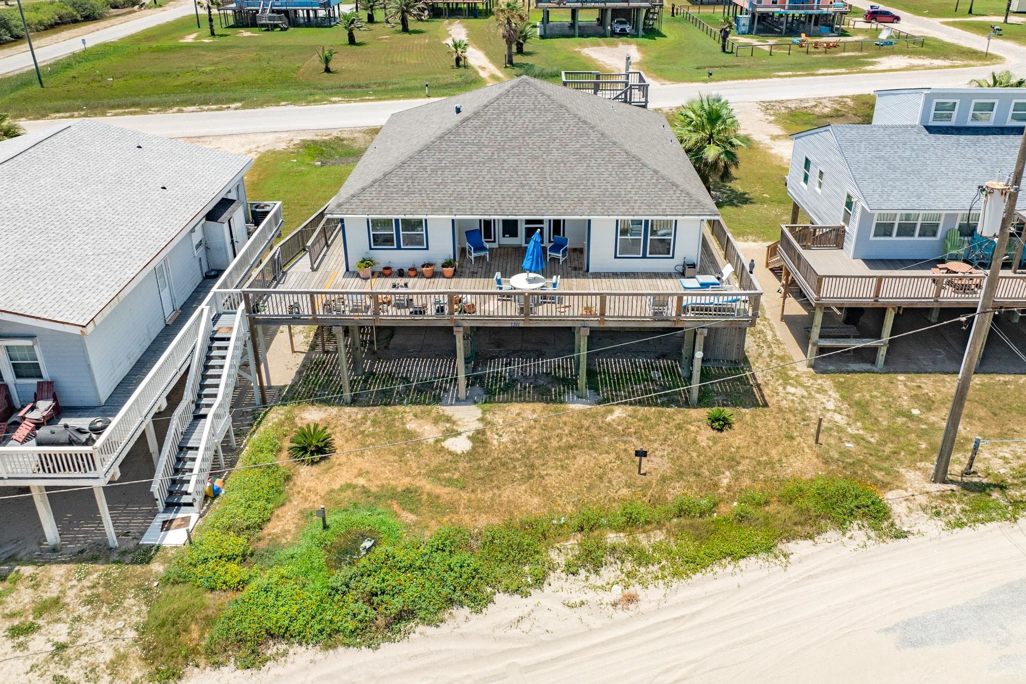 1311 Seashell Dr