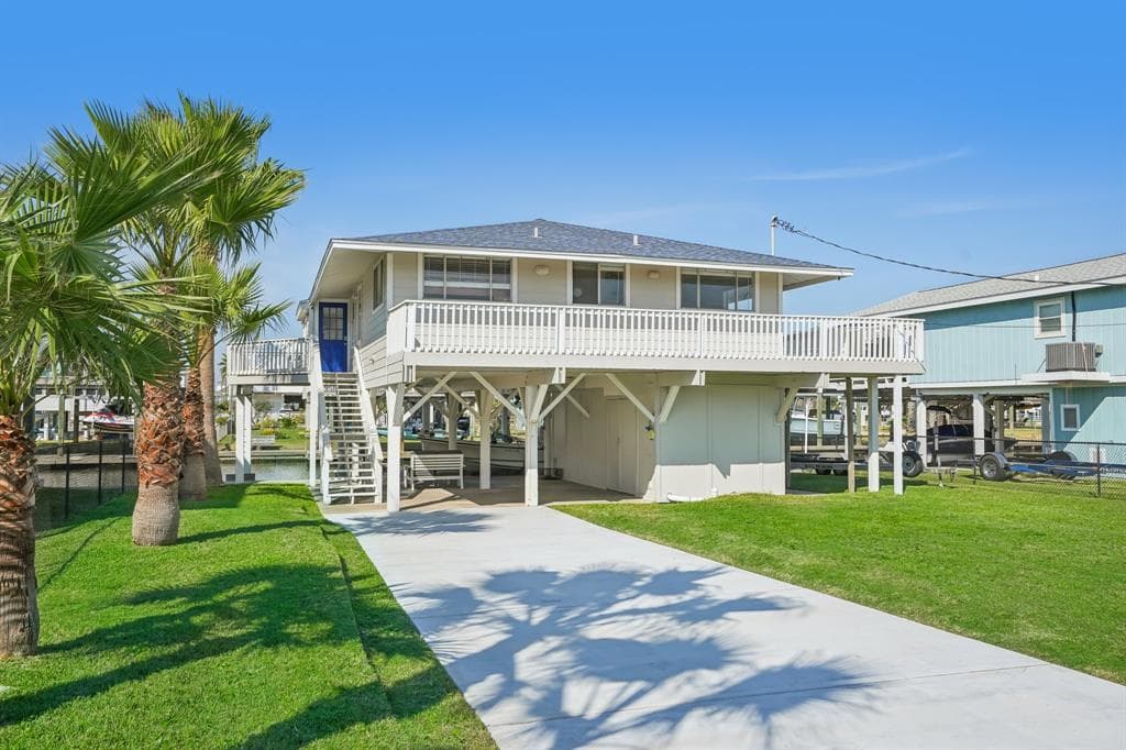 21826 Matagorda Dr