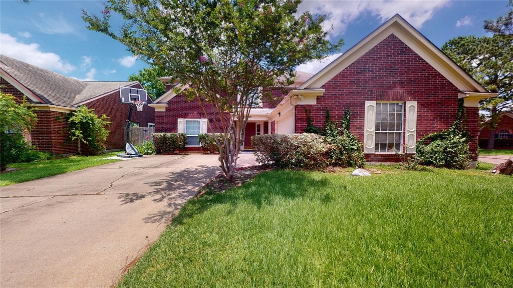 Main property image