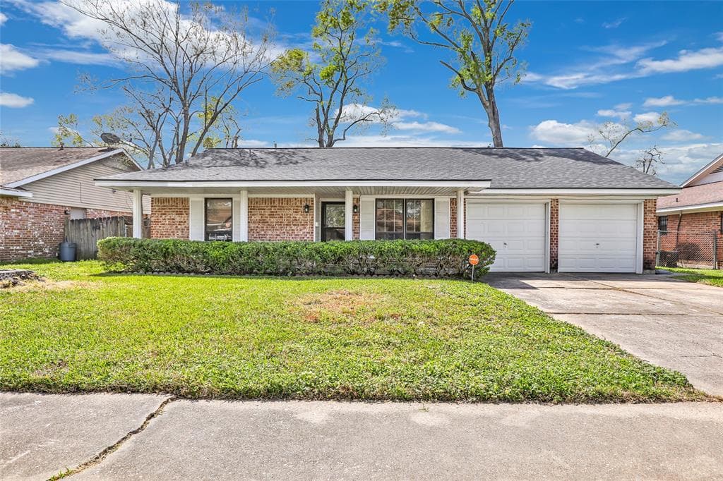 14010 Duncannon Dr