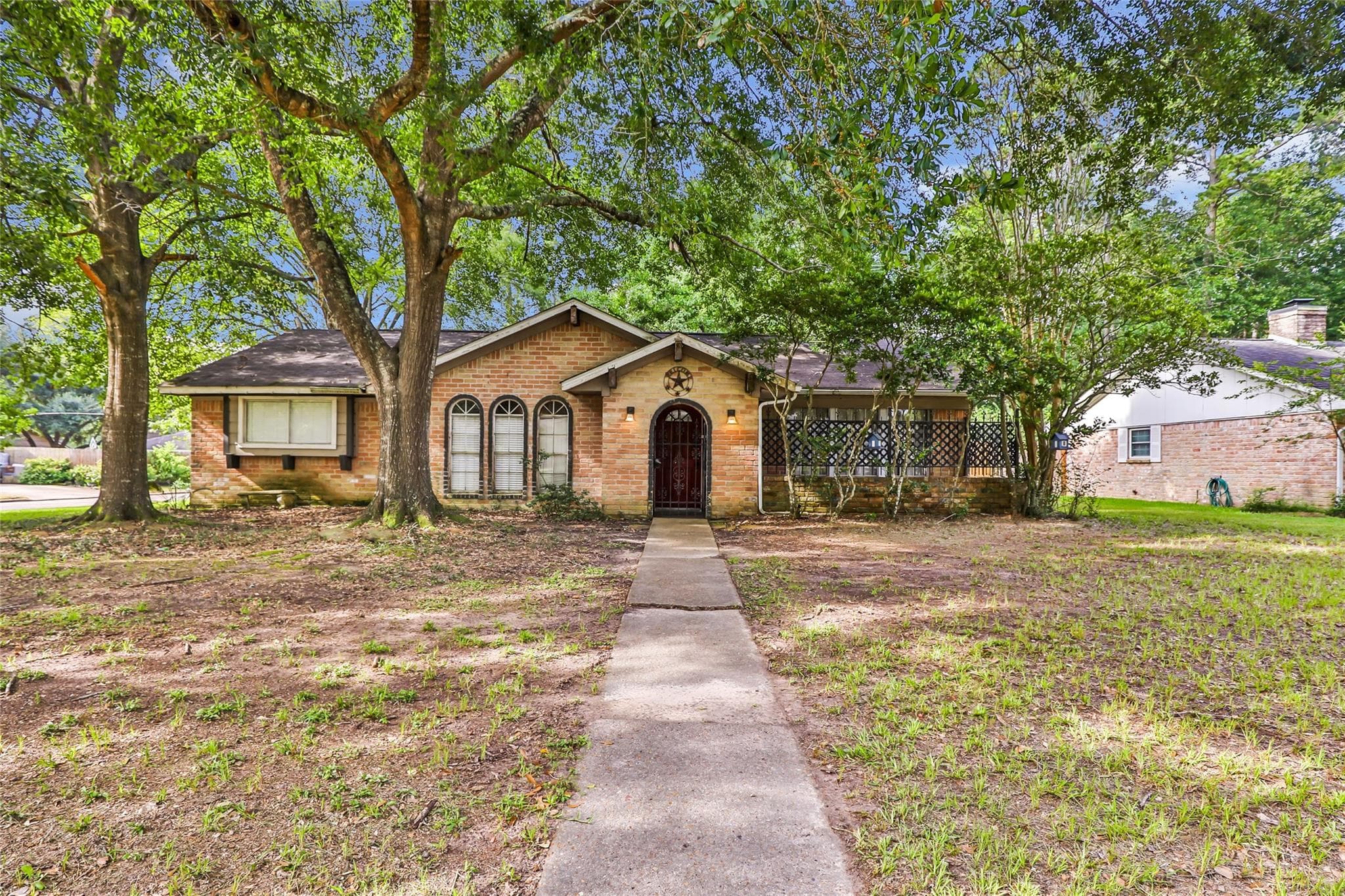 1770 Woodway Dr