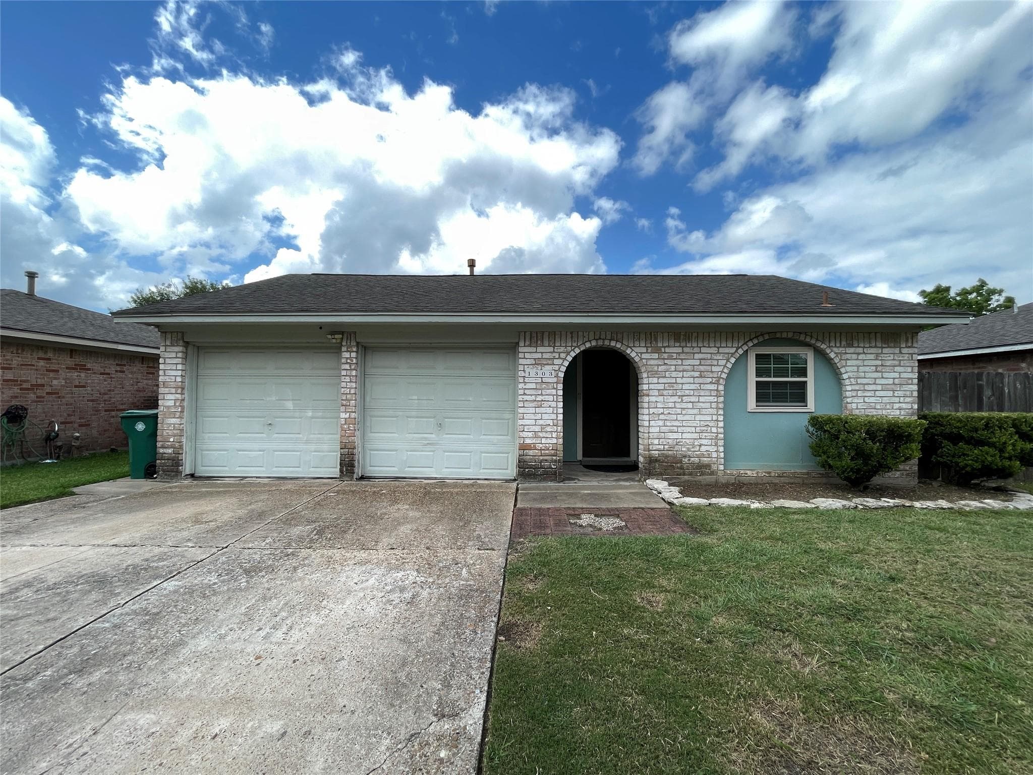 1303 Sigma St