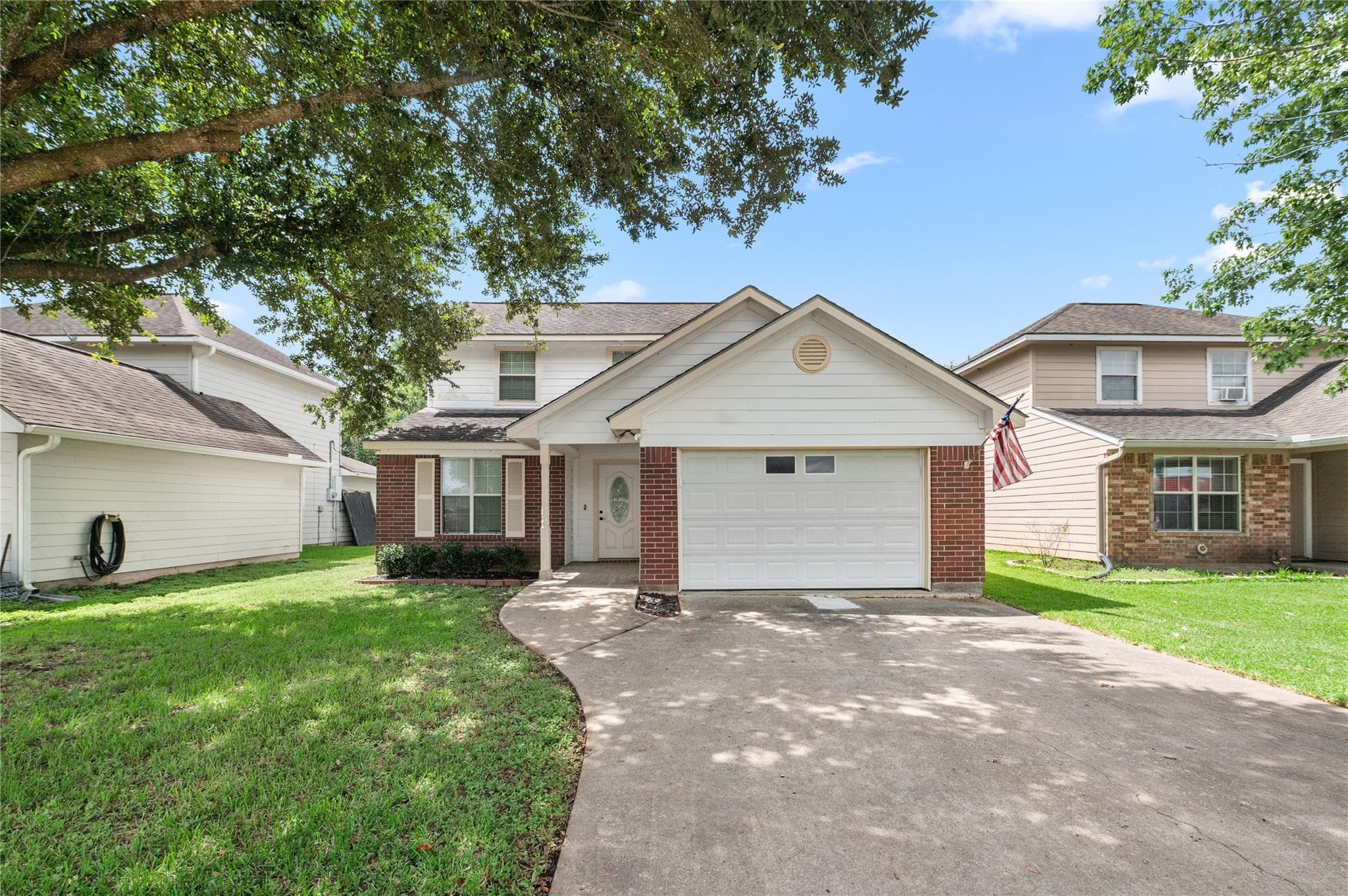 845 Clubside Dr