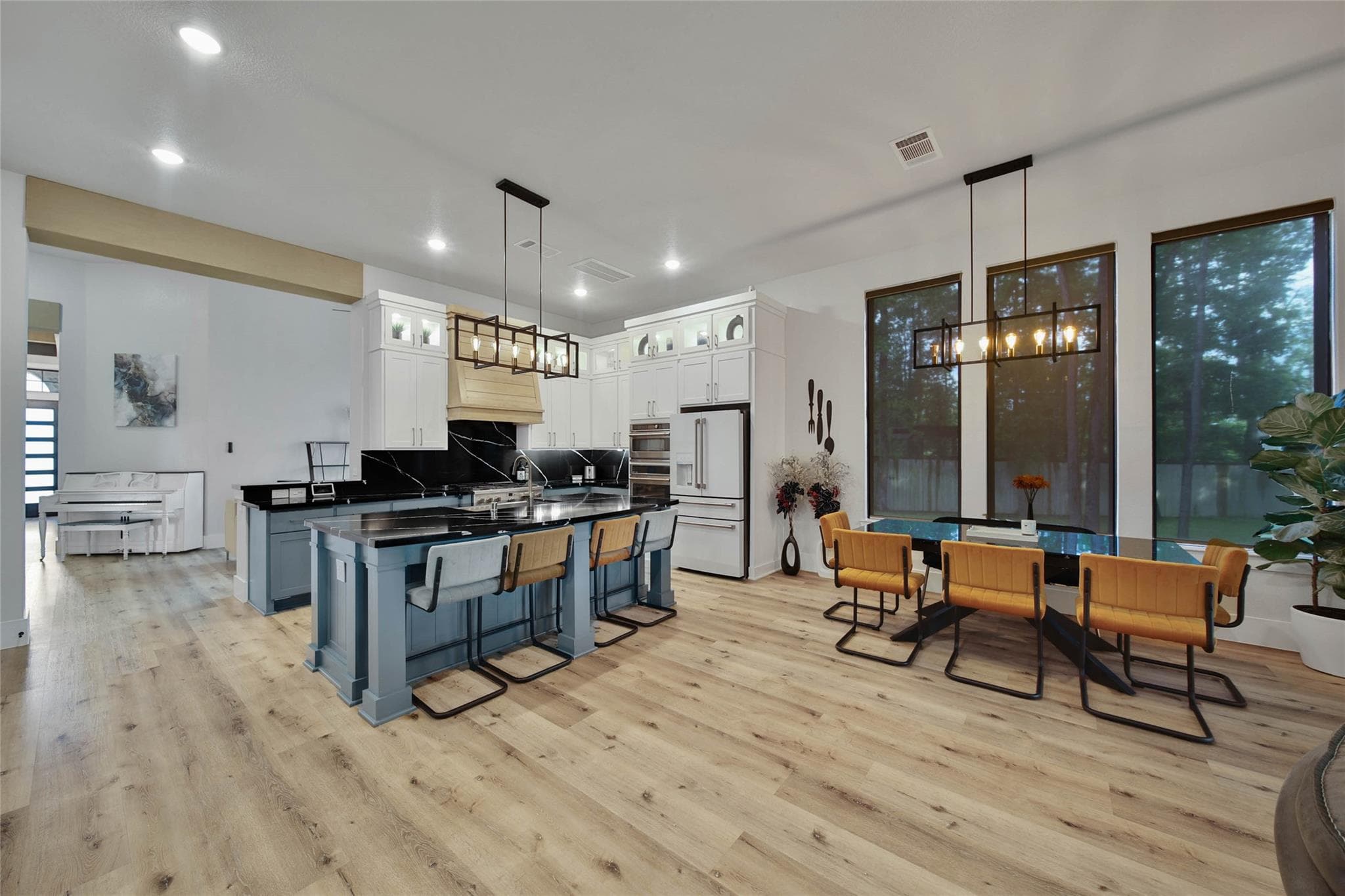 Gallery image 4