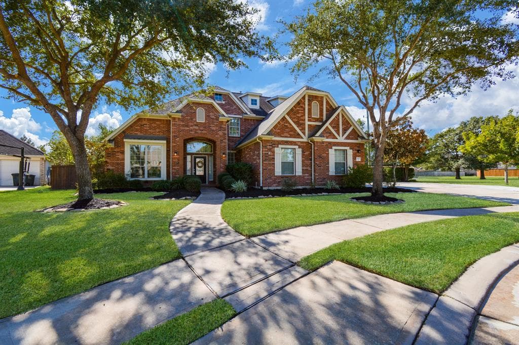 Main property image