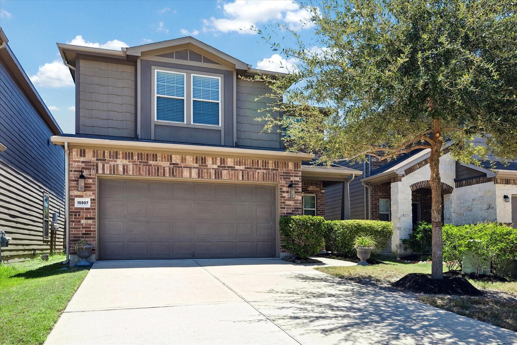 15907 Smithland Dr