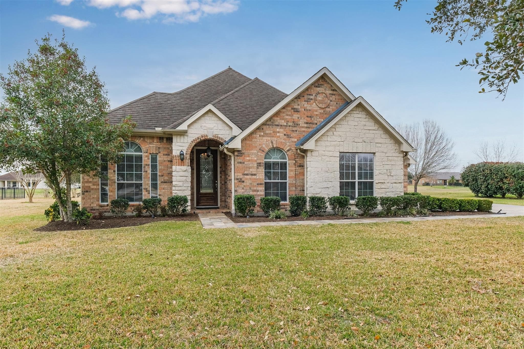 Main property image