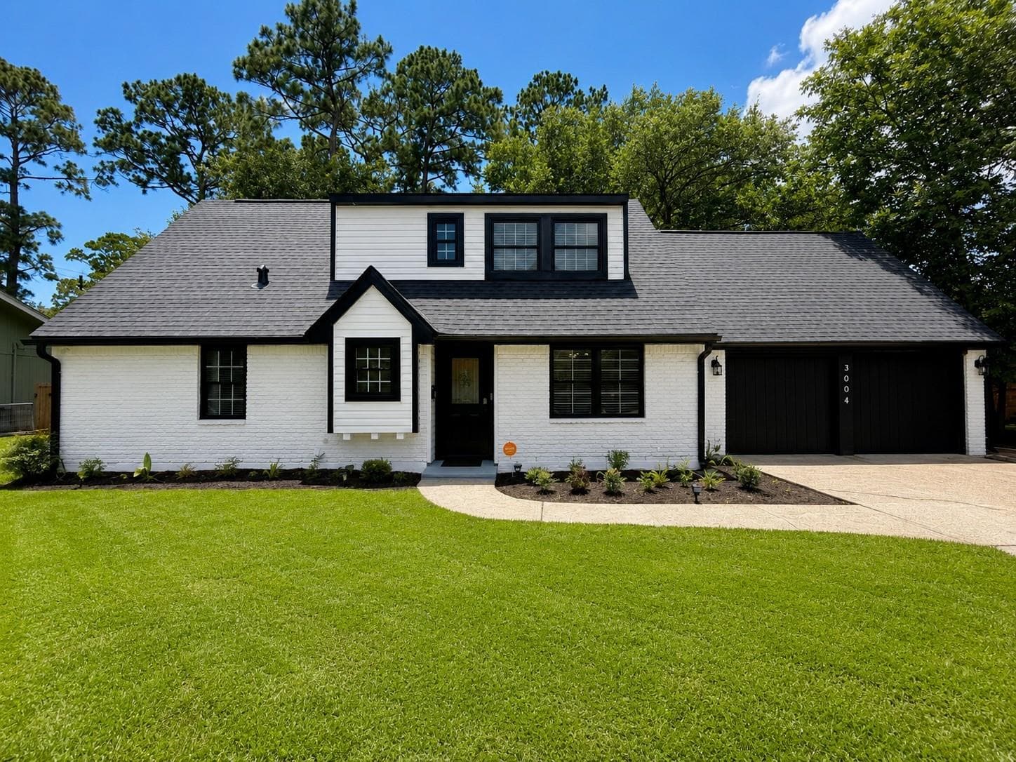 3004 Woodland Dr