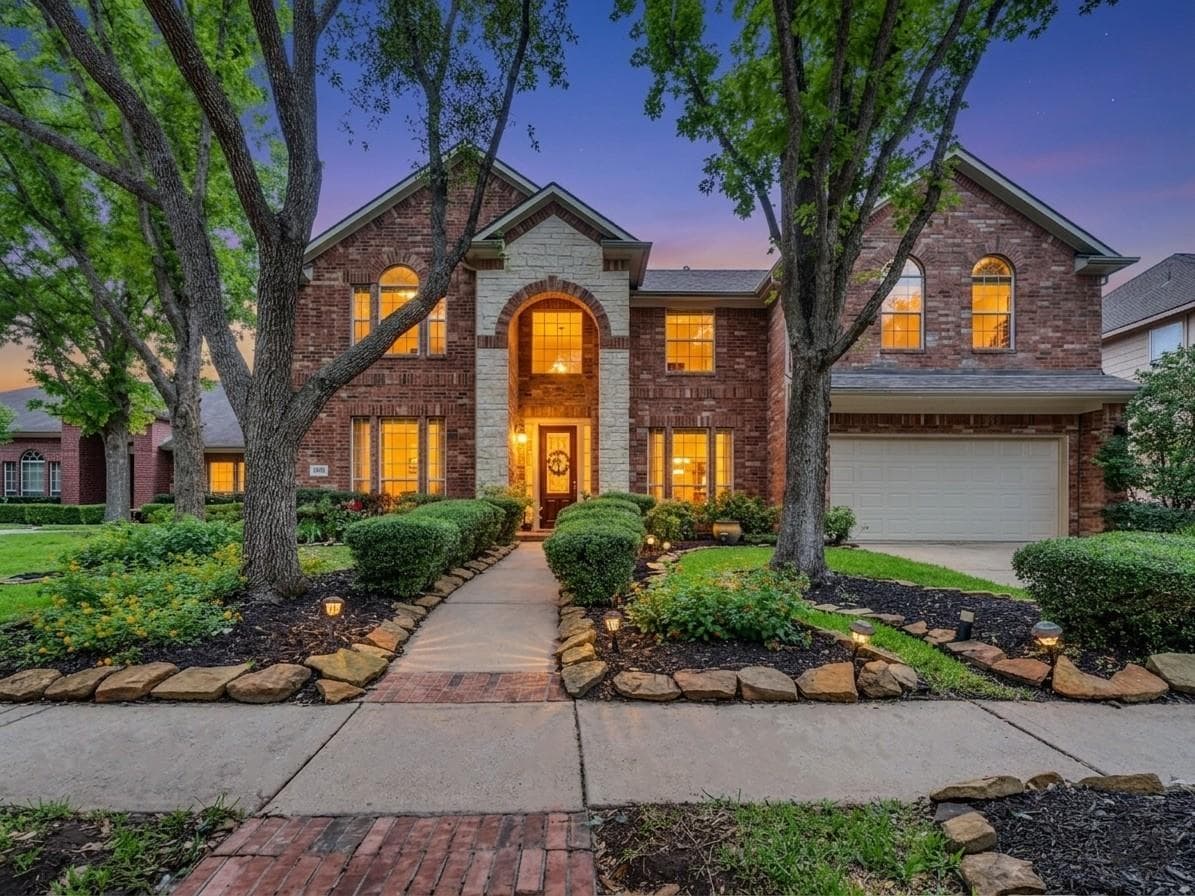 1014 Longdraw Dr