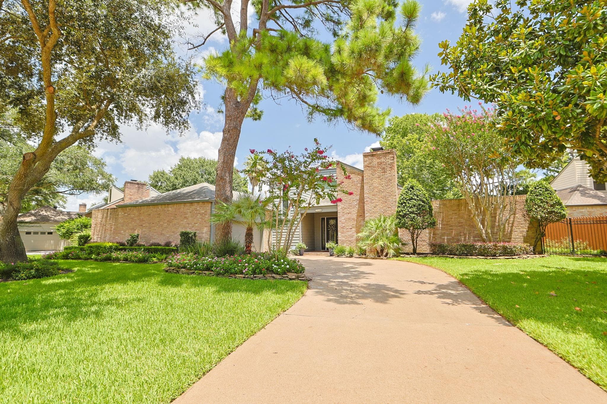 7114 Willow Bridge Cir