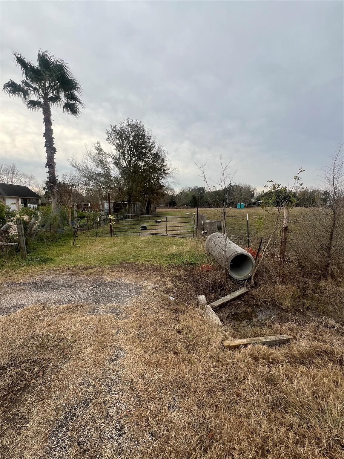 10830 Leslie Ln