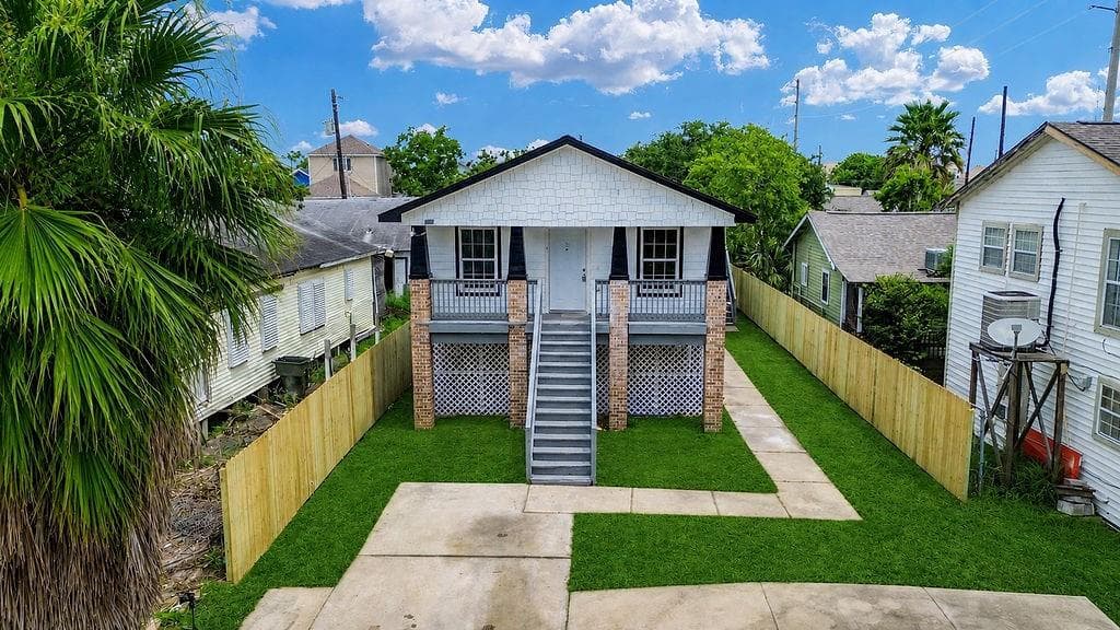 5306 Avenue M 1/2