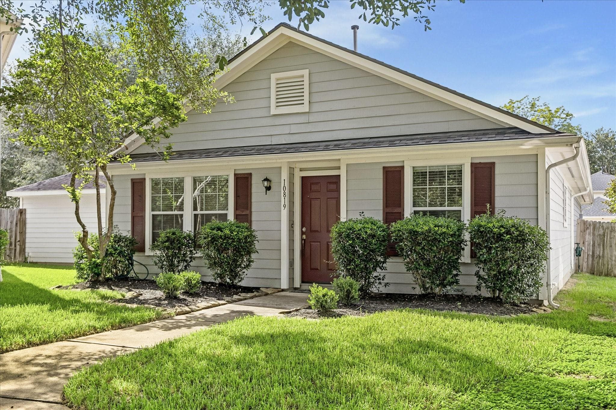 10819 Cobblecreek Way
