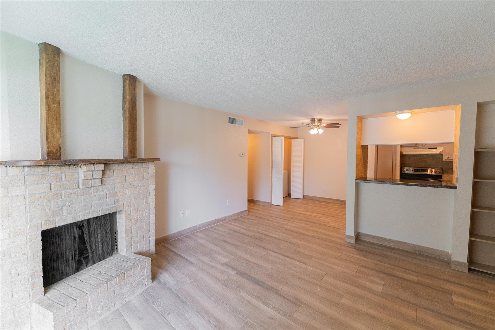 1516 Bay Area Blvd Apt S14