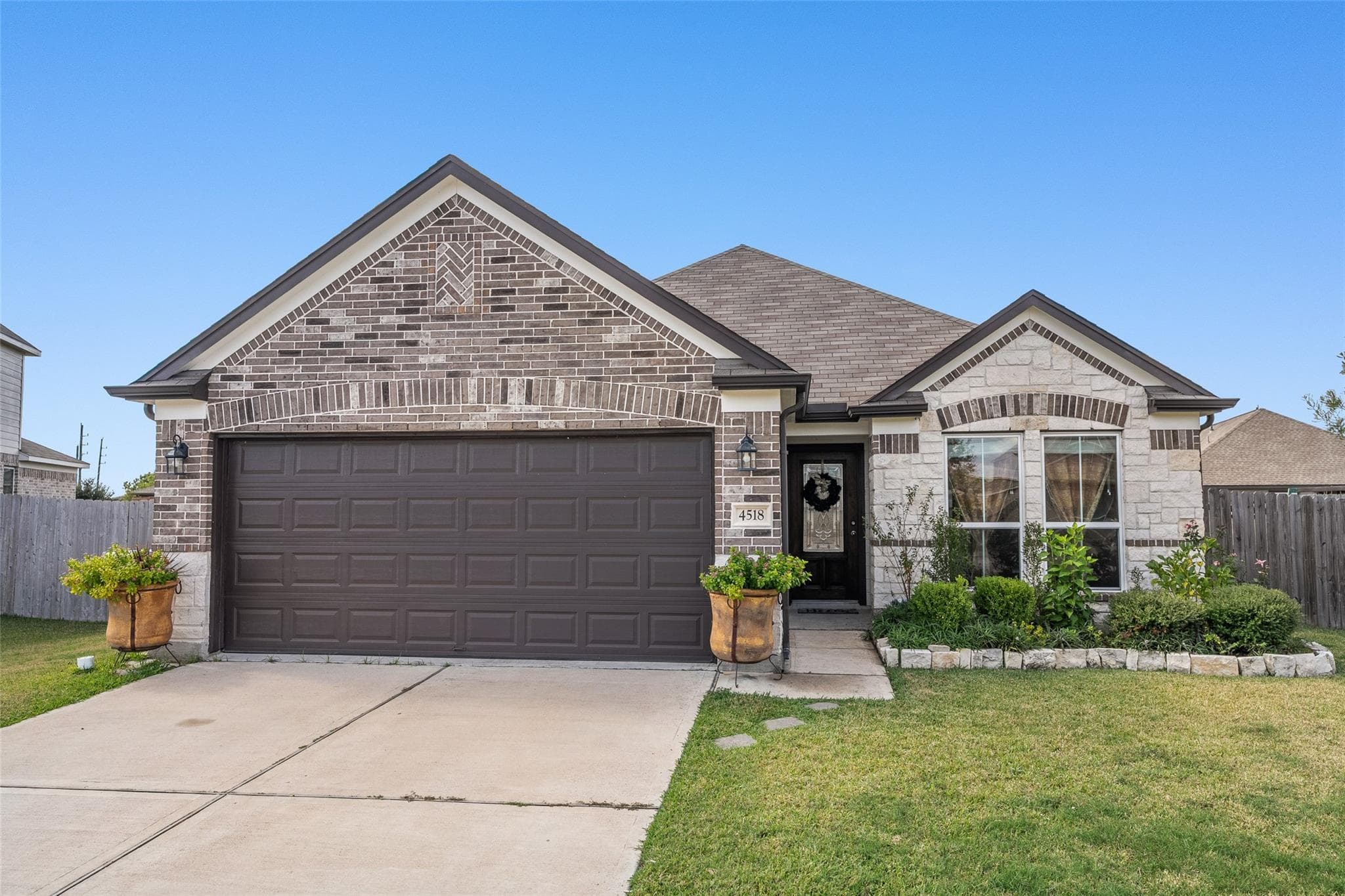 Main property image