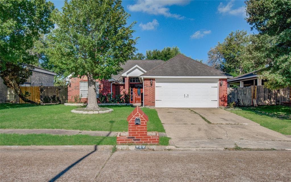959 Heathfield Dr