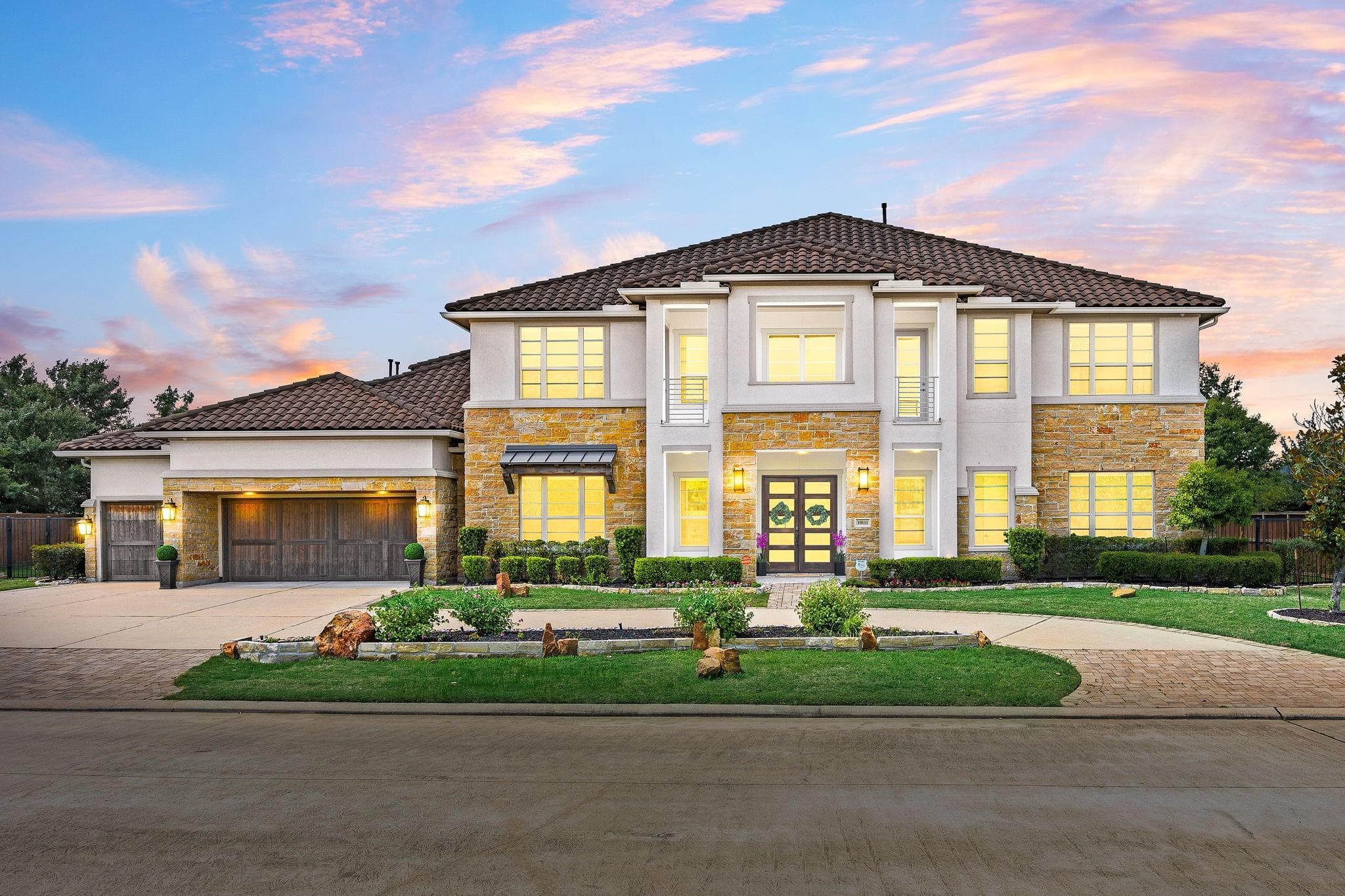 19111 N Frio River Cir