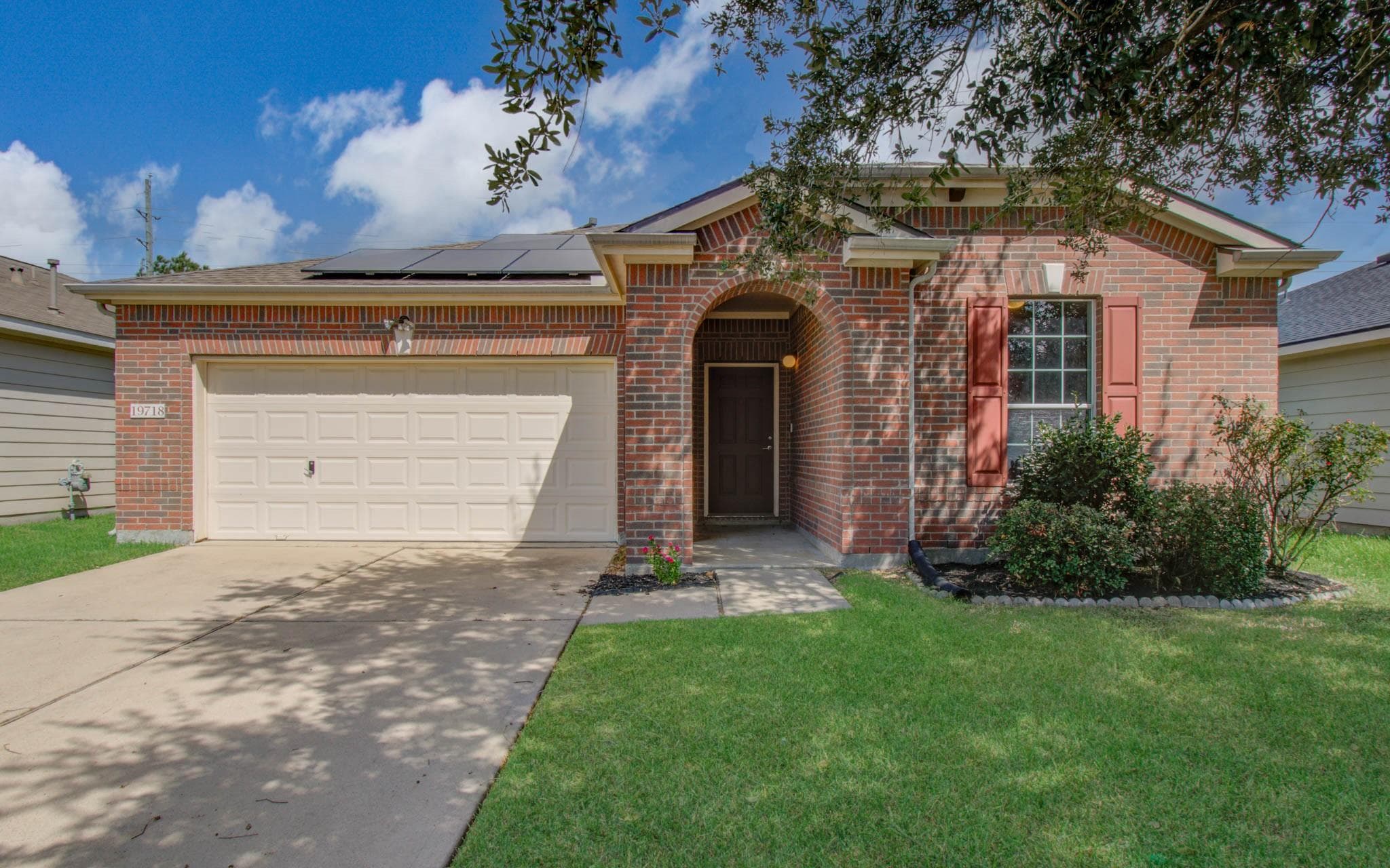 19718 Redwood Manor Ln