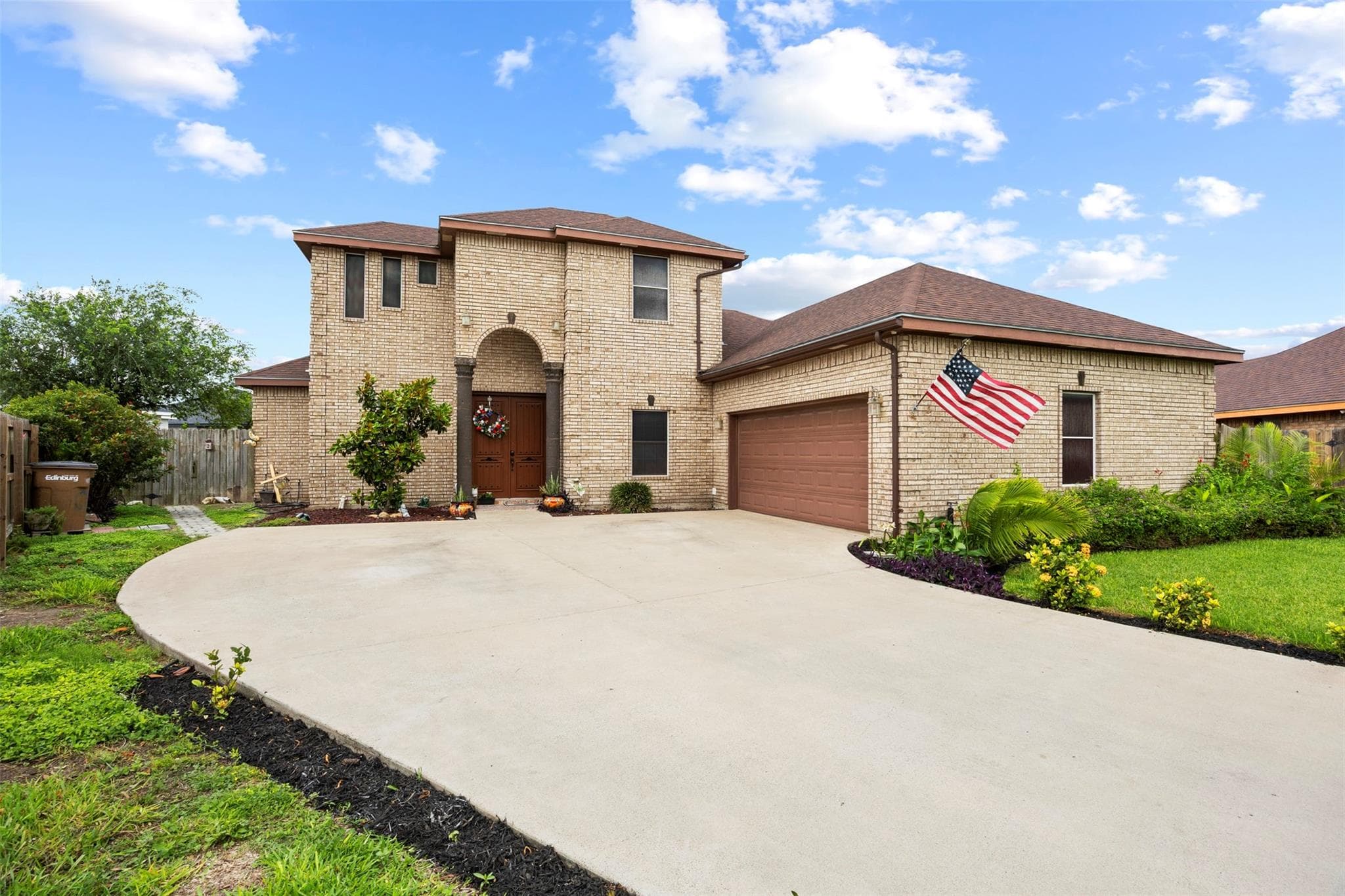 3823 Aspen Dr