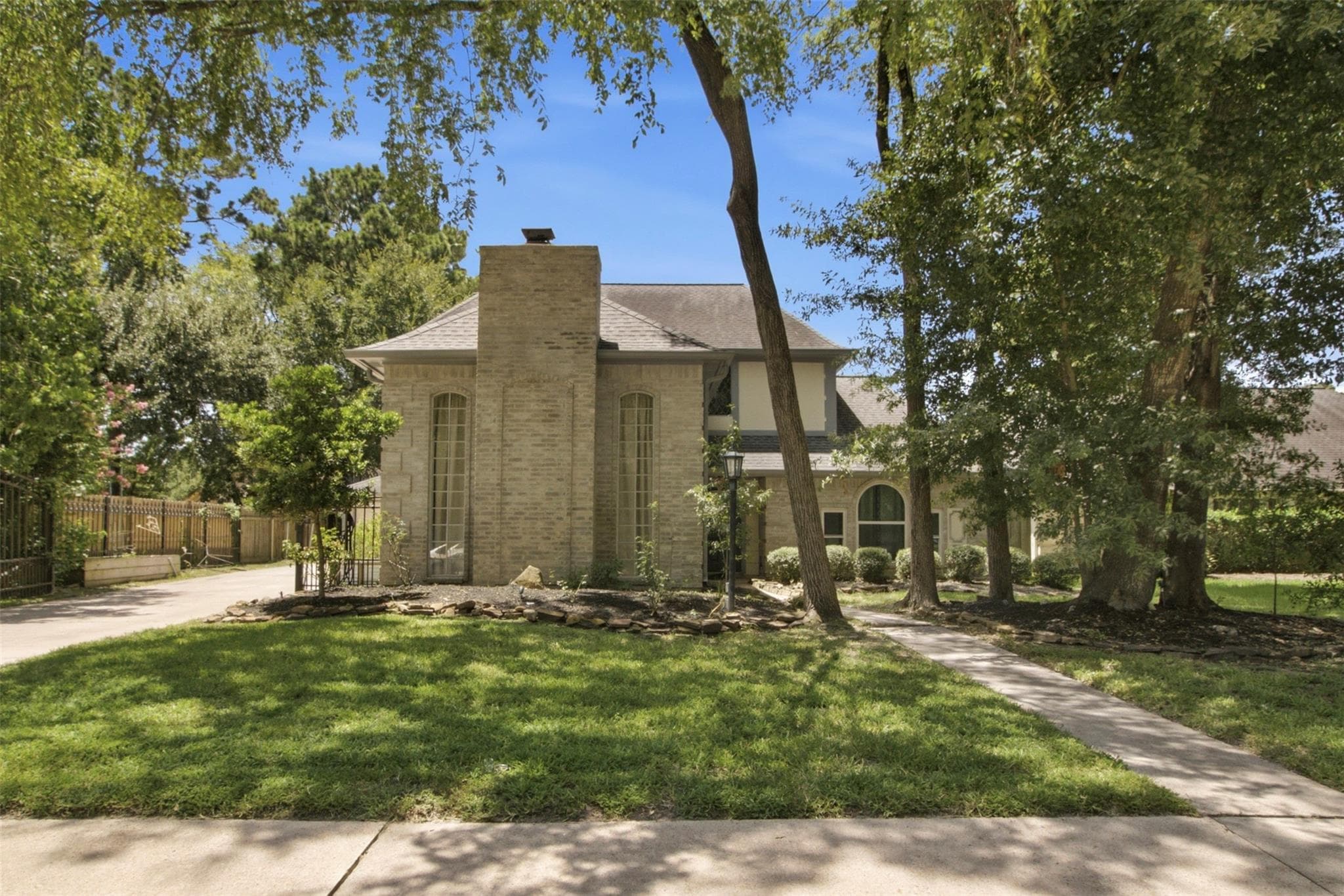 15211 River Park Dr