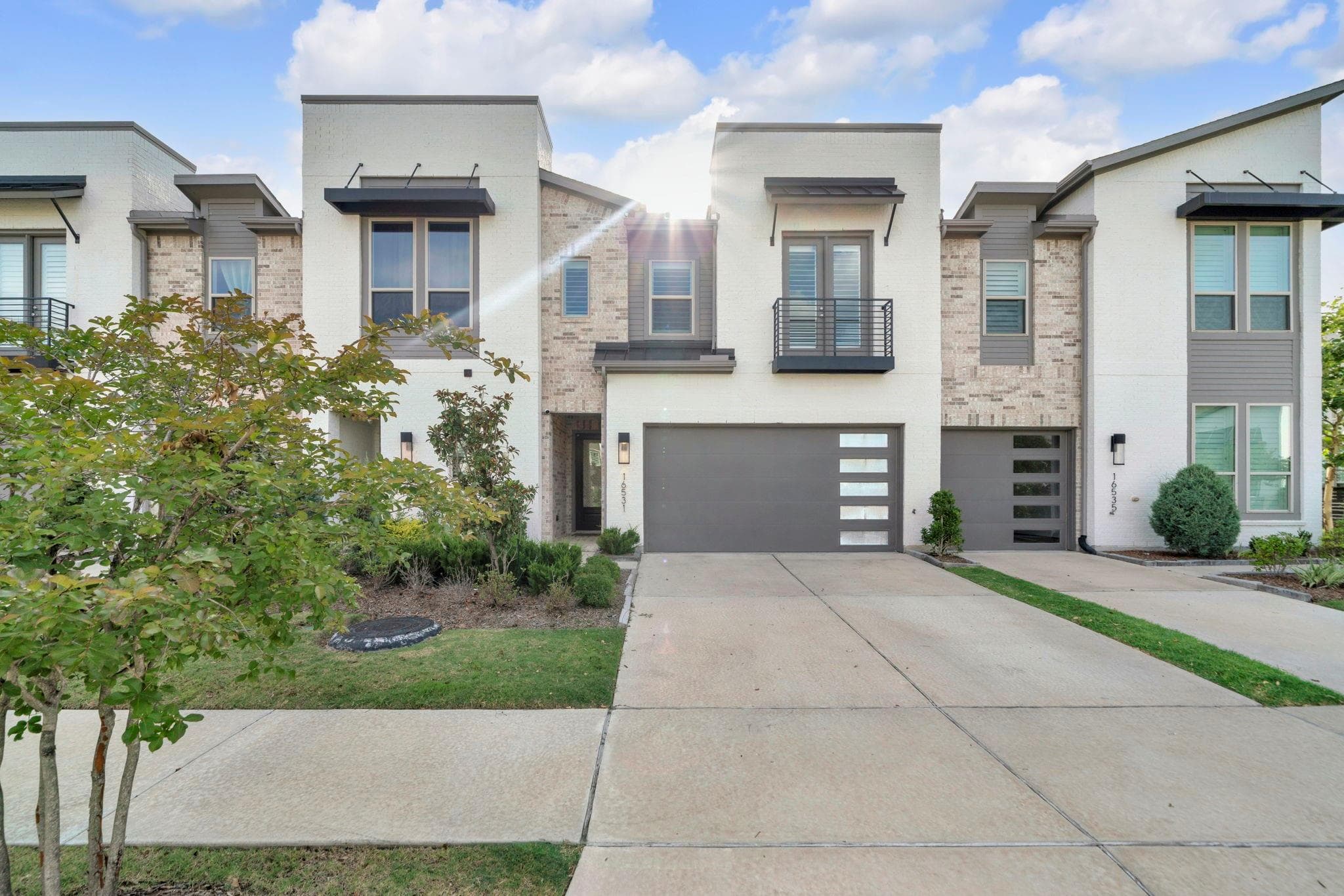 16531 Lake Austin St