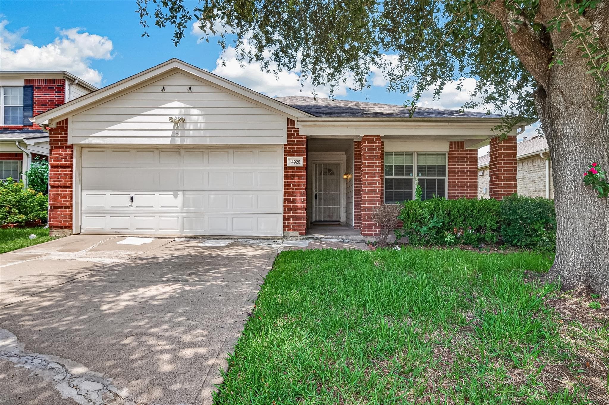 14926 Sugar Stone Dr