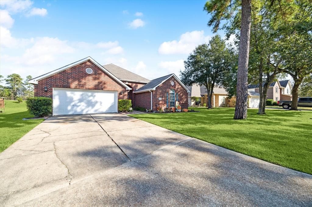 16654 Bluefin St